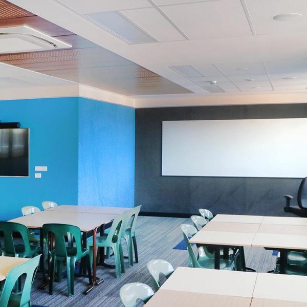 whiteboard pinboard wall lining